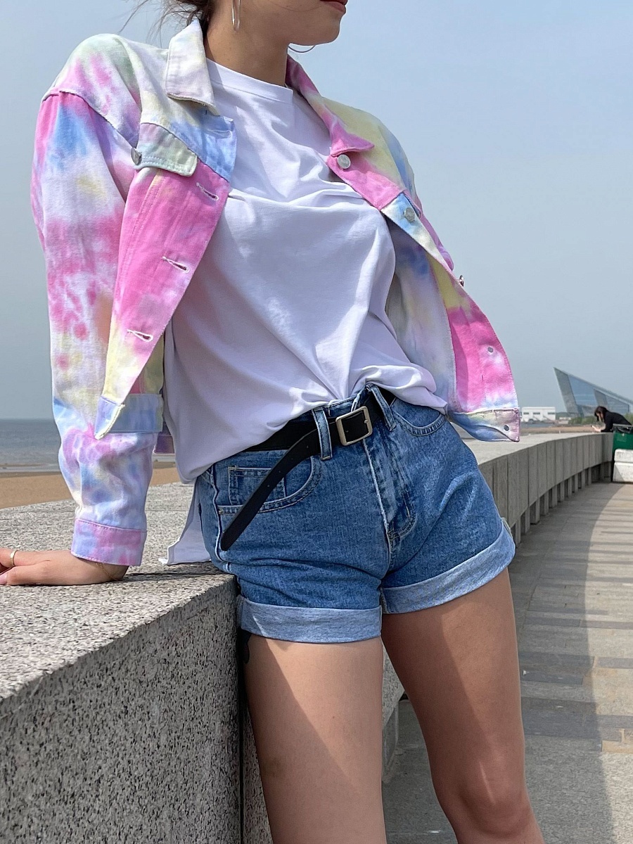 Куртка (2021) 10819 джинсовая радужная короткая